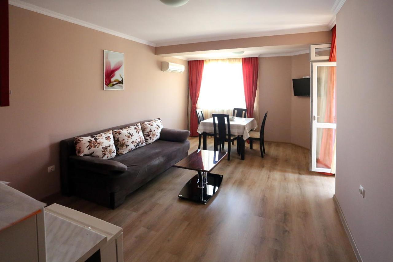 Apartments Dani Pomorie Exterior photo
