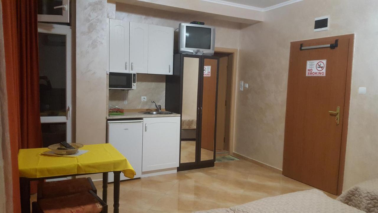 Apartments Dani Pomorie Exterior photo
