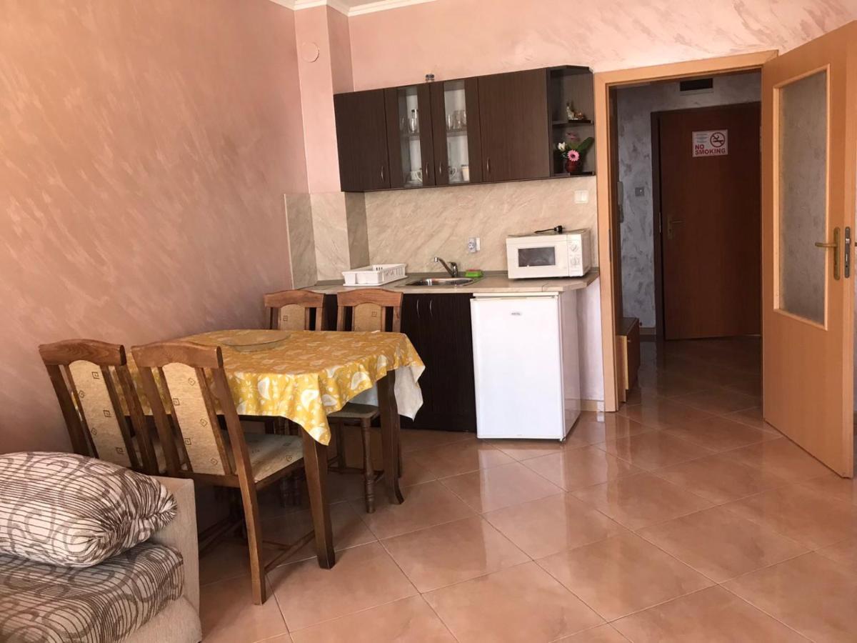 Apartments Dani Pomorie Exterior photo